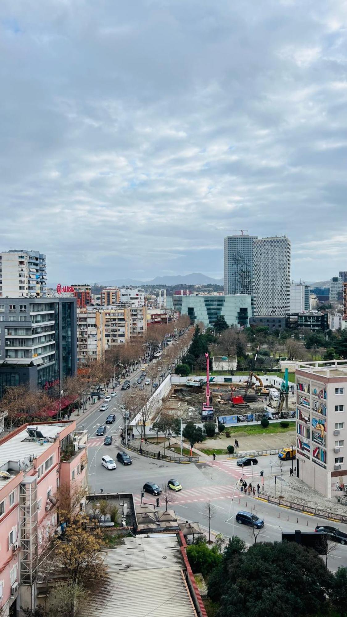 Tirana Gallery Apartment - City Center View المظهر الخارجي الصورة