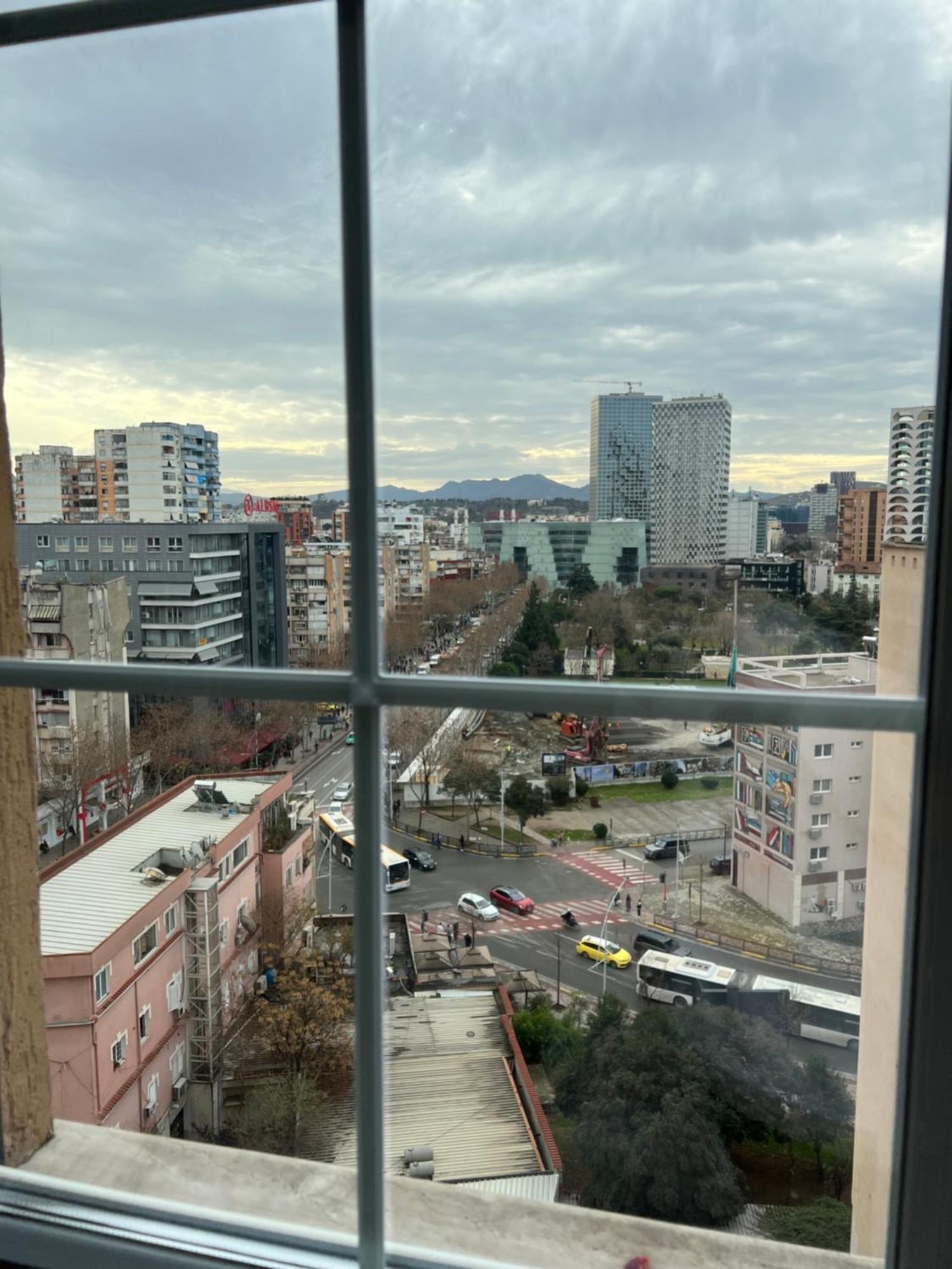 Tirana Gallery Apartment - City Center View المظهر الخارجي الصورة